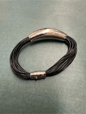 Stainless Steel Black Multi Cord Bracelet Magnet Closure B12